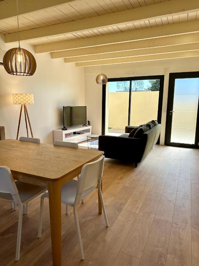 La Halte Occitane - Classe 3 Etoiles - Pour 6 Personnes, 3 Chambres, Parking, Terrasse, Tout Inclus Montauban Exterior photo